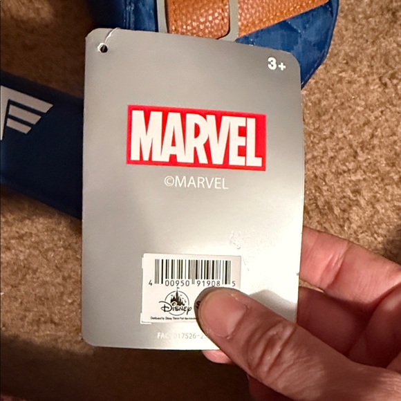 Disney Parks Marvel Captain America The First Avenger Belt Bag/Fanny Pack NWT - Picture 7 of 7